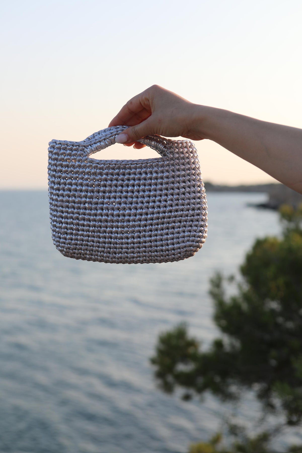 Borsa 'Lönely'